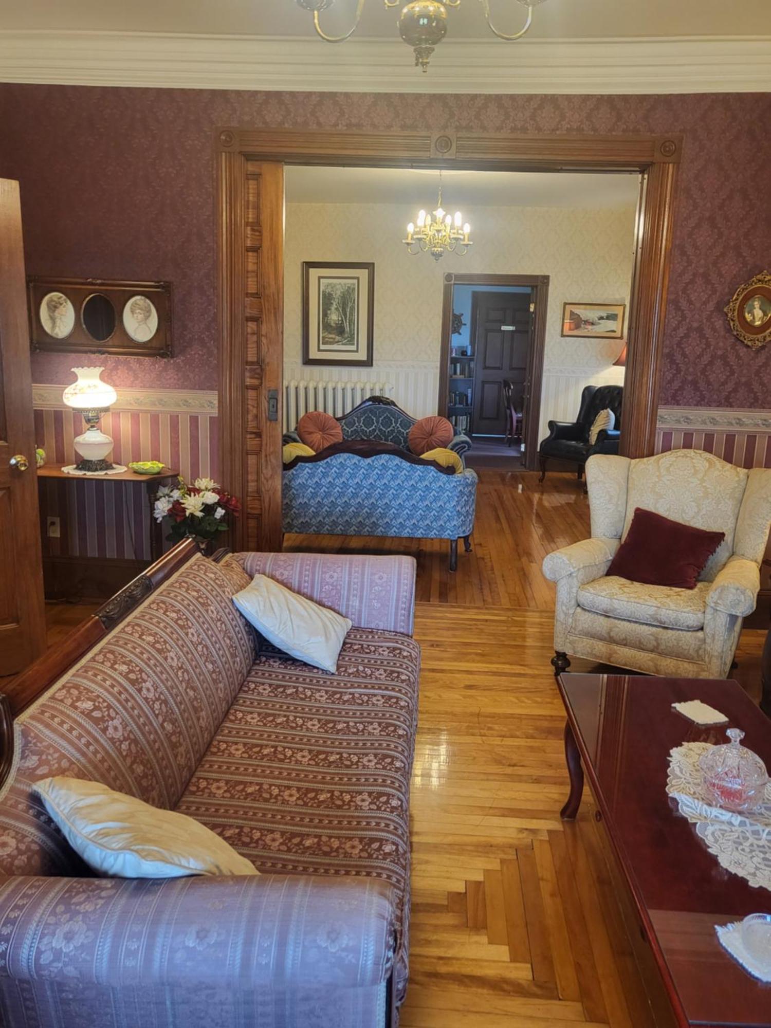 Cranberry Cove Inn Louisbourg Exteriör bild